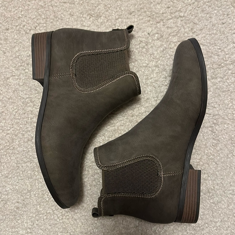 Women’s Short Boots